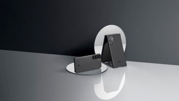 Galaxy S22 Accessories: Samsung vs. PITAKA