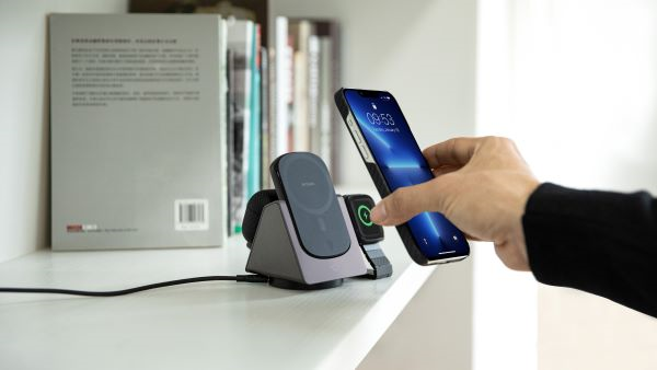 How Do PITAKA Magnetic Phone Mounts Auto-Align with Your Phone?